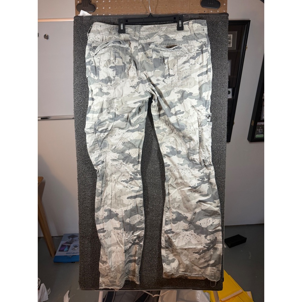 Unionbay Cargo Pants Womens 17 Grey Camo Butterfly Print Utility Drawstring Wide - Picture 6 of 7